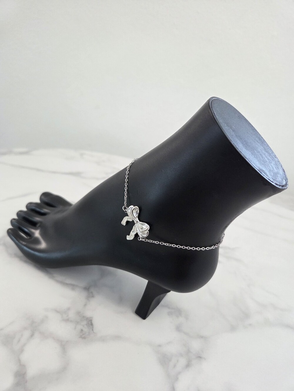 ​Silver Bow Charm Ankle Bracelet Dainty Y2K Coquette Summer Jewelry - Picture 4 of 11